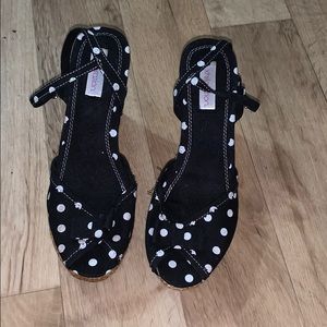 Xhilaration black polka dot wedges